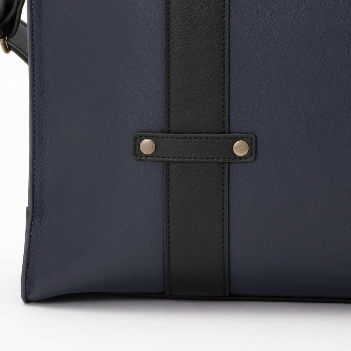 Metaphor: ReFantasio x SuperGroupies Collection - Protagonist Model Shoulder Bag