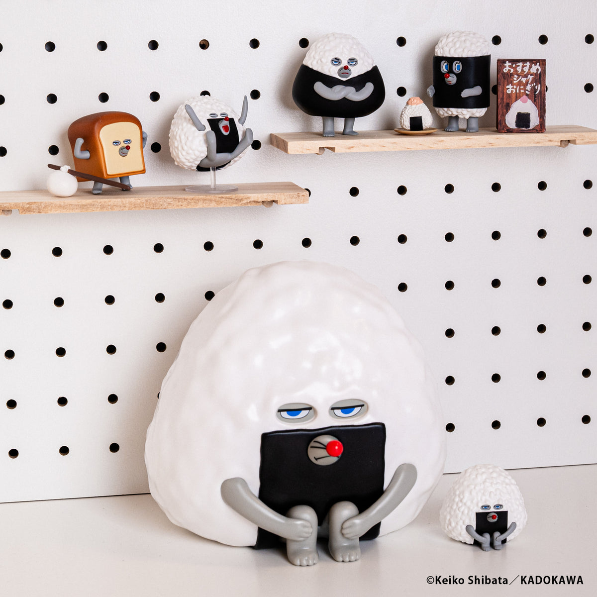 Bread Thief (Pandorobo) Piggy Bank - Onigiri Boy Ver. [Pre-Order Apr 2027]
