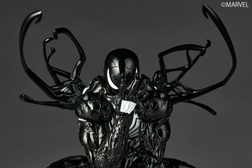 Marvel Revoltech Amazing Yamaguchi - Symbiote Spider-Man [Pre-Order Apr 2027]