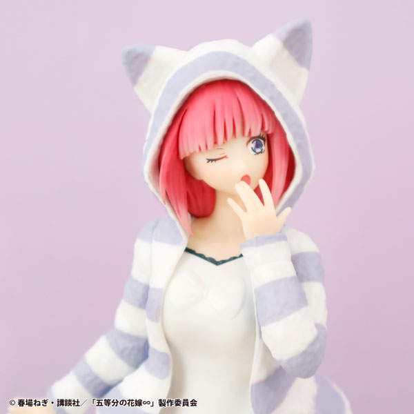 The Quintessential Quintuplets Fascinity Figure - Nino Cat Ears Hoodie